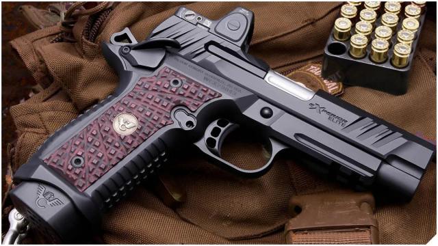 Wilson Combat New eXperior Elite Commander Double Stack Pistol (.25